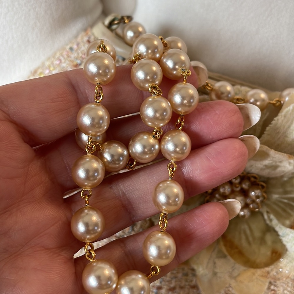 Violette Nozieres VINTAGE Tweed leather small pieces decorative flower pearls - Picture 8 of 17